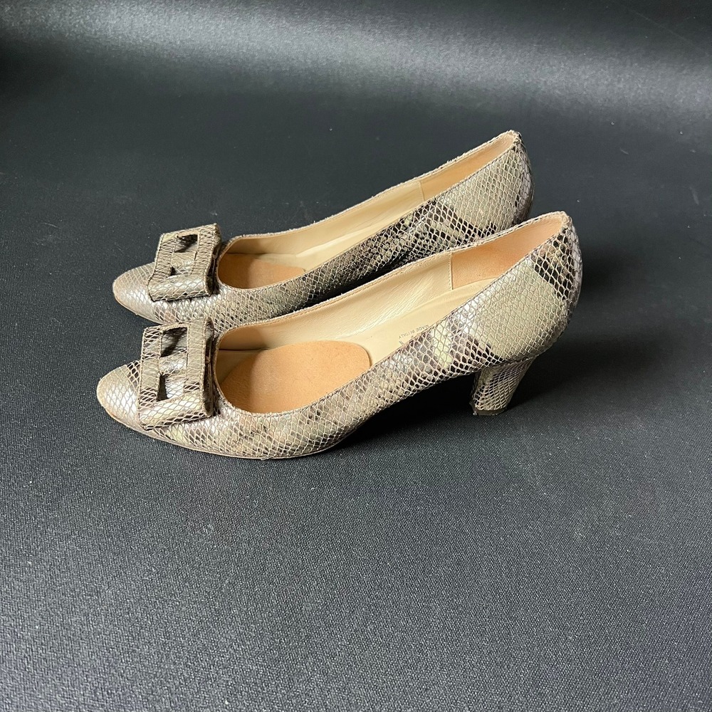 Prevata Italian Snakeskin Embossed Leather Buckle Pumps 7.5 M Mob Wife Glam 90s